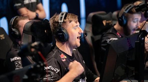 Ghost和Pollu加入 KT Rolster